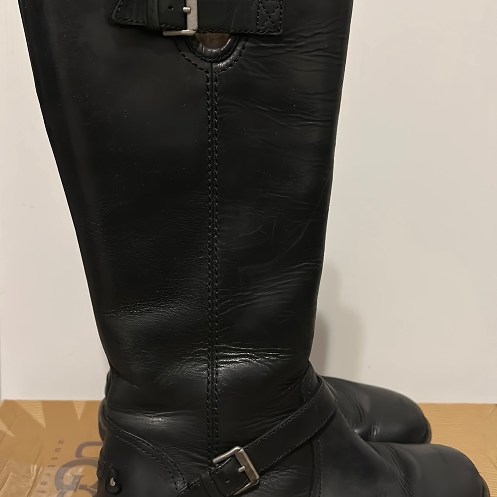 COPY - Ugg Tupelo Black